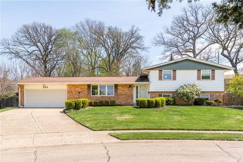 654 Sartell Dr, Fairborn, OH, 45324-5747 | Card Image