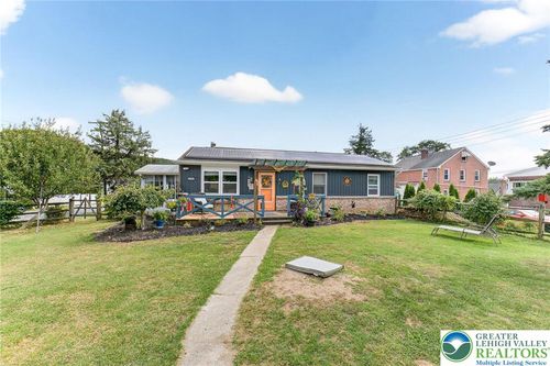 1305 Carsonia Ave, Reading, PA, 19606-1006 | Card Image