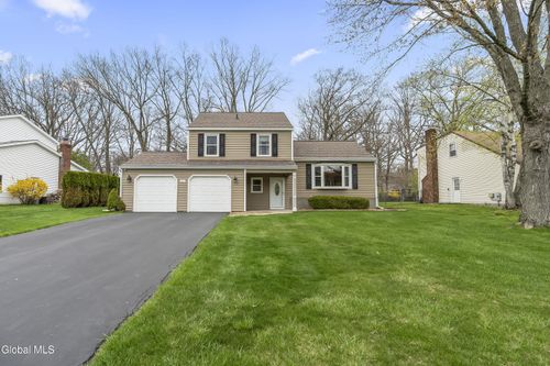 61 Longmeadow Dr, Delmar, NY, 12054-2324 | Card Image