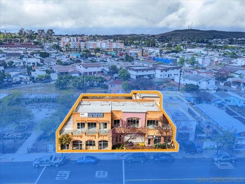 165 W San Ysidro Blvd, San Ysidro, CA, 92173-5513 | Card Image