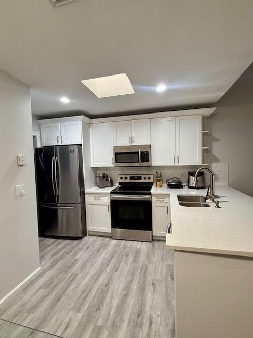 1803 Waterview Cir, Palm Springs, FL, 33461-6409 | Card Image