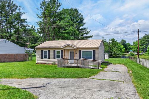 321 Training Center Rd, Woodlawn, VA, 24381-3525 | Card Image
