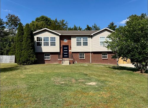 335 Pinnacle View Dr, Berea, KY, 40403-9052 | Card Image