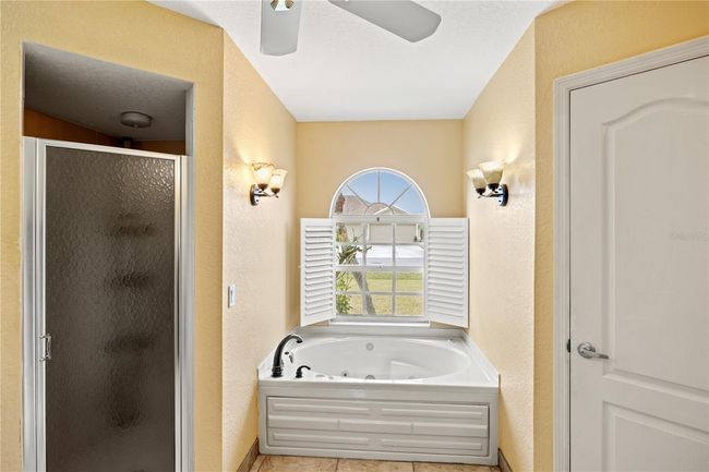 12950 Sw Pembroke Cir S, House other with 3 bedrooms, 2 bathrooms and null parking in LAKE SUZY FL | Image 18