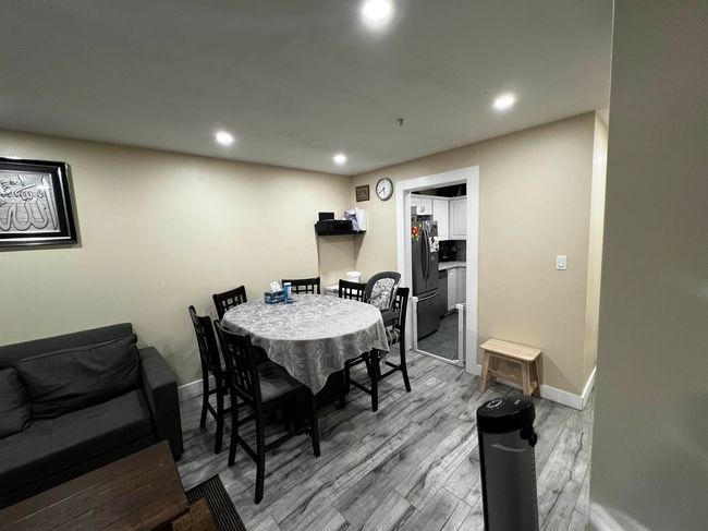 109 - 8142 120 A Street, Condo with 1 bedrooms, 1 bathrooms and 1 parking in Surrey BC | Image 3