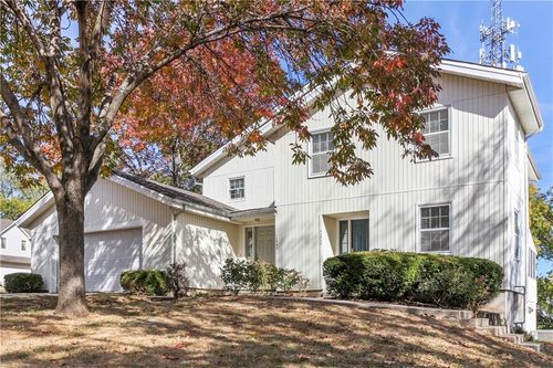 11921 Goodman Street, Overland Park, KS, 66213 | Card Image