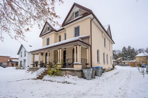 69 Water St S, Saint Marys, ON, N4X0B5 | Card Image