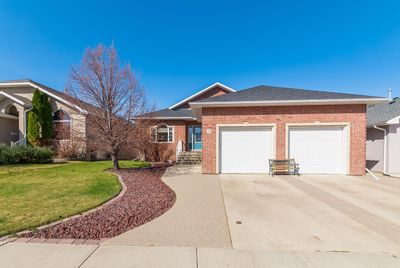 78 Sundance Rd Sw, House detached with 5 bedrooms, 3 bathrooms and 4 parking in Medicine Hat AB | Image 1