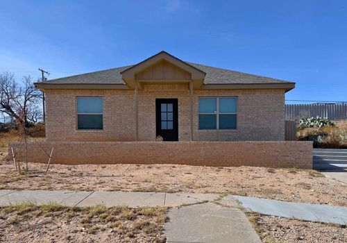 1202 S Main St, Big Spring, TX, 79720-4333 | Card Image