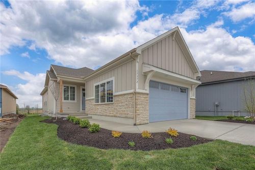 17372 S Kaw St, Olathe, KS, 66062-2856 | Card Image