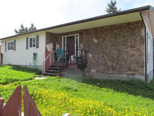 5037 52 St, Rocky Mountain House, AB, T4T1E3 | Card Image