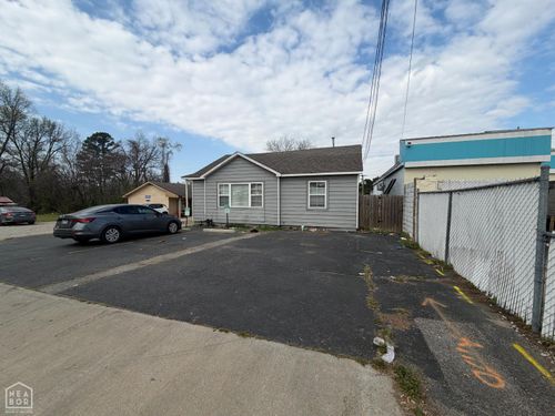 117 State St, Jonesboro, AR, 72401-2594 | Card Image