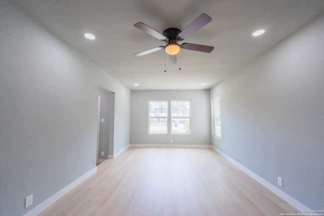 234 Gaiety Ln, House other with 3 bedrooms, 2 bathrooms and null parking in Kirby TX | Image 11