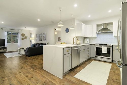 314-18 Smokey Smith Pl, New Westminster, BC, V3L5V3 | Card Image