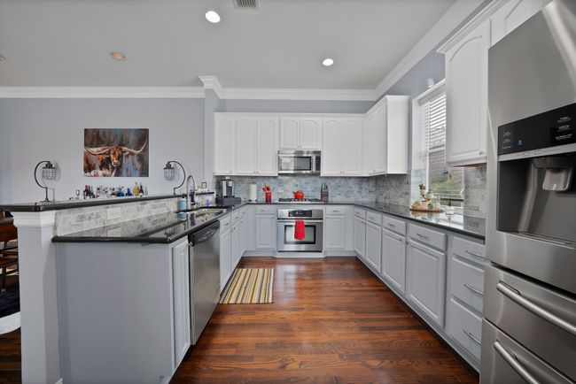 3715 Wycliff Ave, Townhouse with 2 bedrooms, 3 bathrooms and null parking in Dallas TX | Image 11
