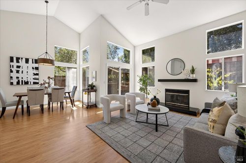 577 Phelps Ct, Benicia, CA, 94510-3841 | Card Image