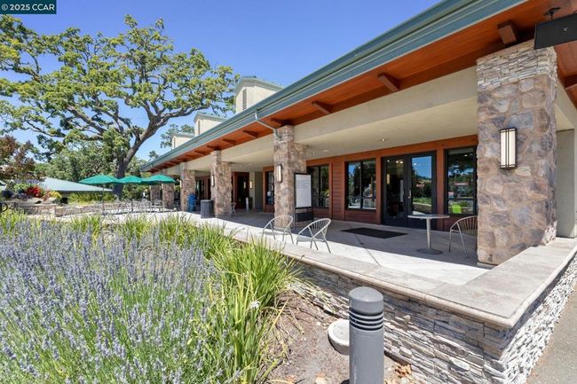 APT-4 - 1150 Canyonwood Ct, Condo with 2 bedrooms, 2 bathrooms and 1 parking in Walnut Creek CA | Image 44