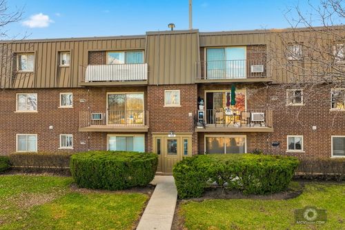 2h-588 Fairway View Dr, Wheeling, IL, 60090-3845 | Card Image