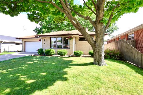 4821 70th St, Kenosha, WI, 53142-1644 | Card Image
