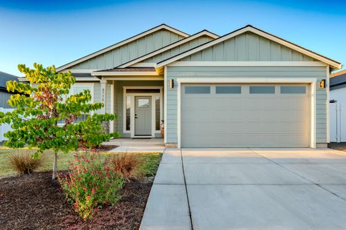 3775 Agate Meadows Ct, White City, OR, 97503-1571 | Card Image