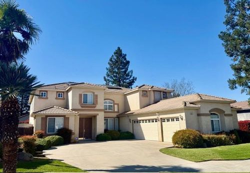 9635 N Matus Ave, Fresno, CA, 93720-4630 | Card Image