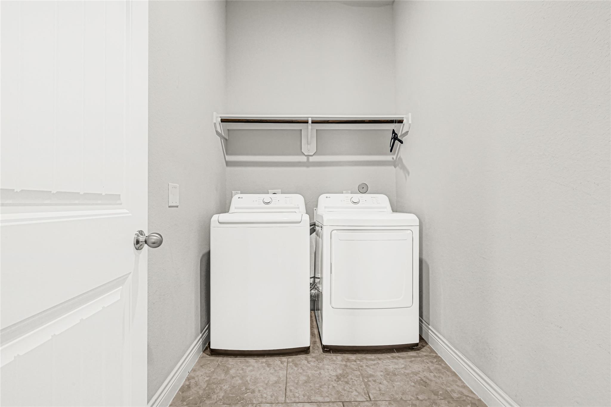 Residential Lease in Sugar Land 4