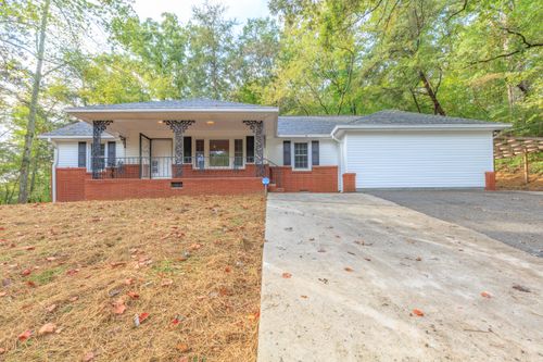 862 Intermont Rd, Chattanooga, TN, 37415-4828 | Card Image