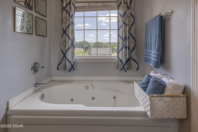 408 Walton St, House other with 5 bedrooms, 4 bathrooms and null parking in Carl Junction MO | Image 19