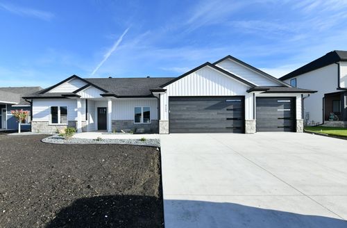 3155 Archer Pl S, Fargo, ND, 58104 | Card Image