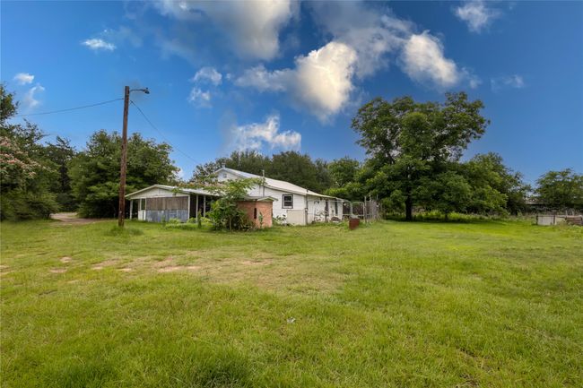 View of grassy yard | Image 11