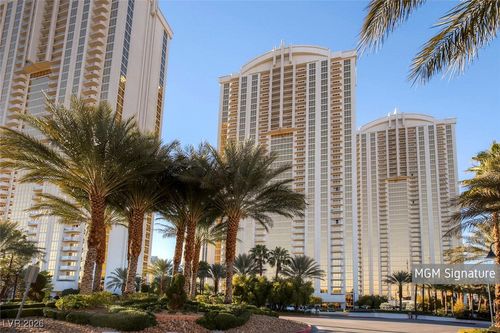 2419-135 E Harmon Avenue, Las Vegas, NV, 89109 | Card Image