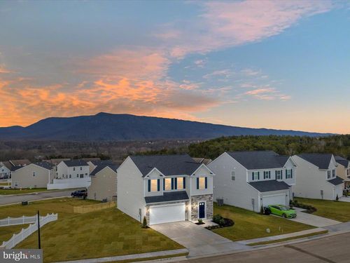 29 Signal Knob Cottage Dr, STRASBURG, VA, 22657-5289 | Card Image