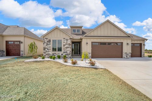 9233 Summer Song Ln, Sylvania, OH, 43560-8208 | Card Image