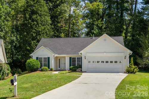 134 Stonehollow Rd, Fletcher, NC, 28732-8687 | Card Image