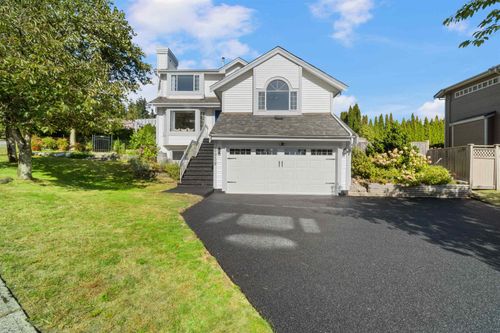 2939 Cliffrose Cres, Coquitlam, BC, V3E2T2 | Card Image