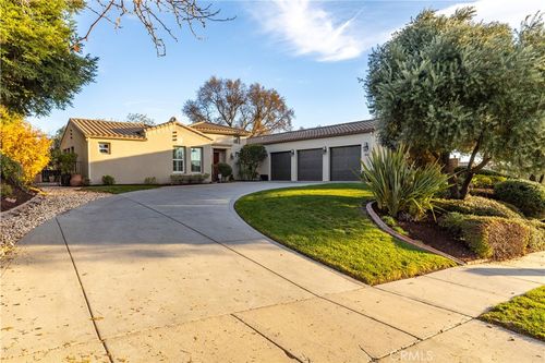 843 Hacienda Cir, Paso Robles, CA, 93446-5805 | Card Image