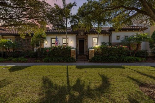 146 E Tampa Ave, VENICE, FL, 34285-2249 | Card Image