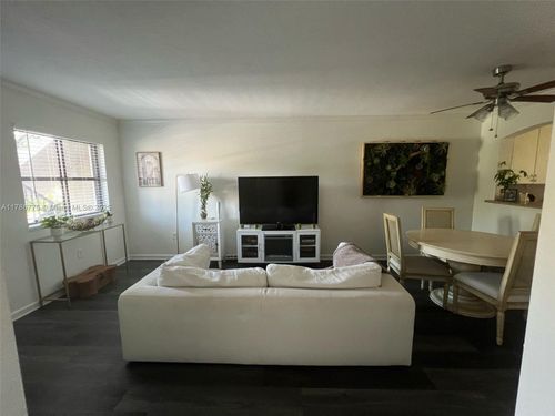 9-22701 Sw 88th Pl, Cutler Bay, FL, 33190-2047 | Card Image