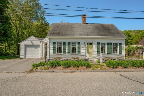28 Church Lane, East Lyme, CT, 06333 | Card Image