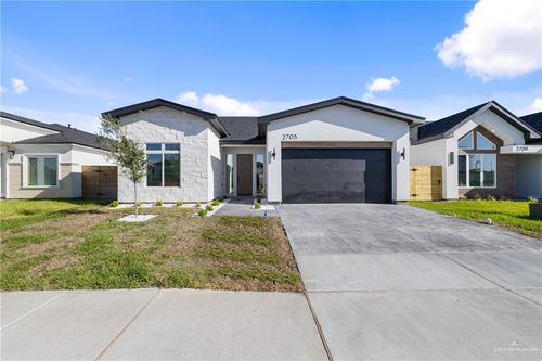 2705 E Pecos Rd, Edinburg, TX, 78542-7875 | Card Image