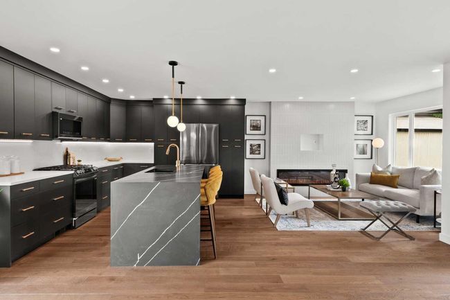 77 Kirby Pl Sw, House detached with 4 bedrooms, 3 bathrooms and 4 parking in Calgary AB | Image 11