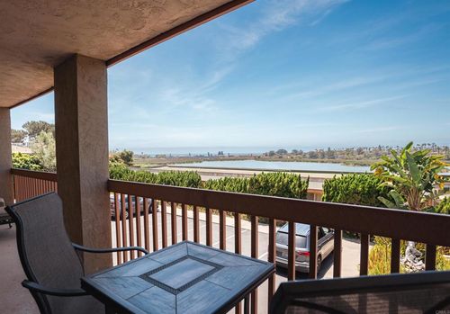 apt-103-2475 Jefferson St, Carlsbad, CA, 92008-1413 | Card Image