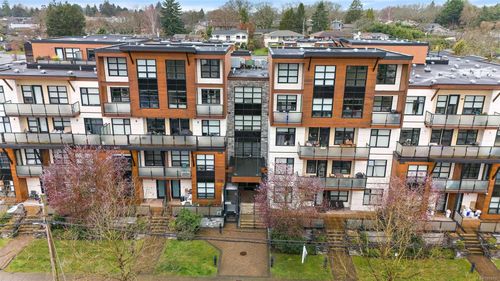 208-4000 Shelbourne St, Saanich, BC, V8N3E4 | Card Image