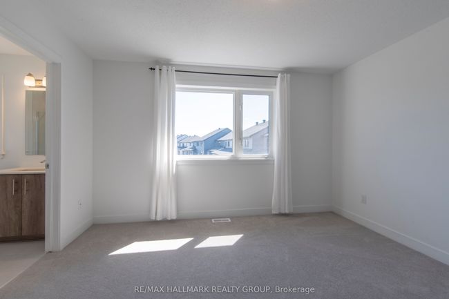 853 Solarium Ave, House attached with 3 bedrooms, 3 bathrooms and 1 parking in Manotick ON | Image 18