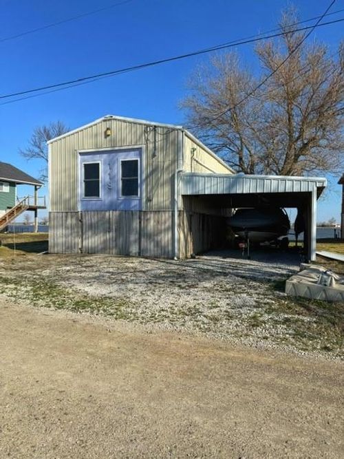 119 Ruwwe Dr, Craig, MO, 64437-7189 | Card Image