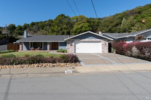 255 Knight Dr, San Rafael, CA, 94901-2531 | Card Image