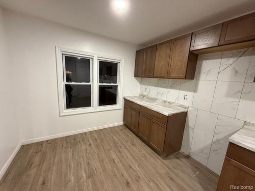 7805 Faust Ave, Detroit, MI, 48228-5415 | Card Image