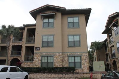 518 - 904 Charo Parkway, Condo with 3 bedrooms, 3 bathrooms and null parking in Davenport FL | Image 2