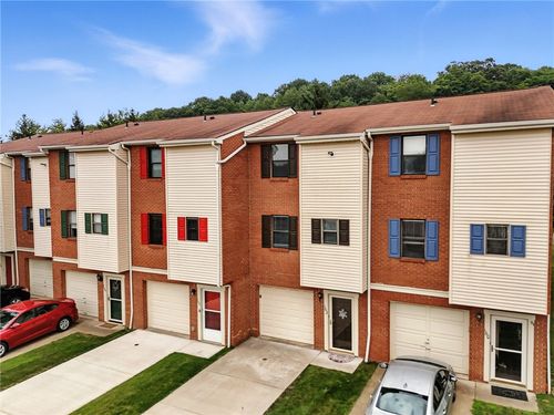 162 Woodhaven Dr, Seven Fields, PA, 16046-7820 | Card Image