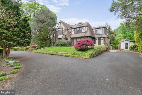 8300 Cedar Rd, ELKINS PARK, PA, 19027-2102 | Card Image